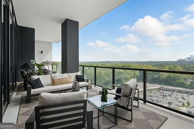 1504 2425 PEACHTREE Road, #1504