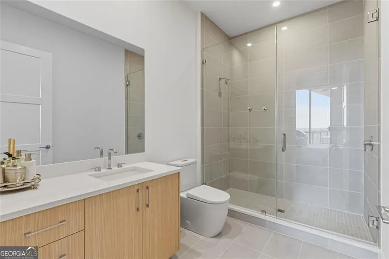1504 2425 PEACHTREE Road, #1504
