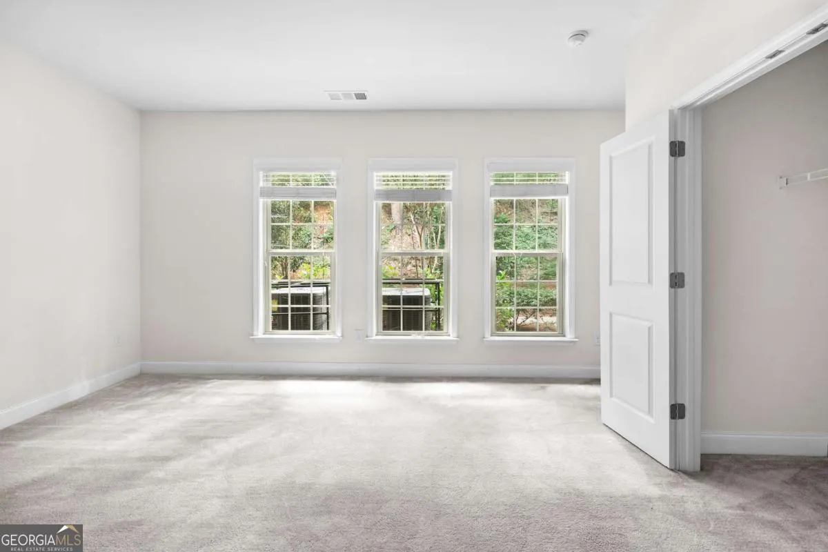 2166 Rock Creek Park