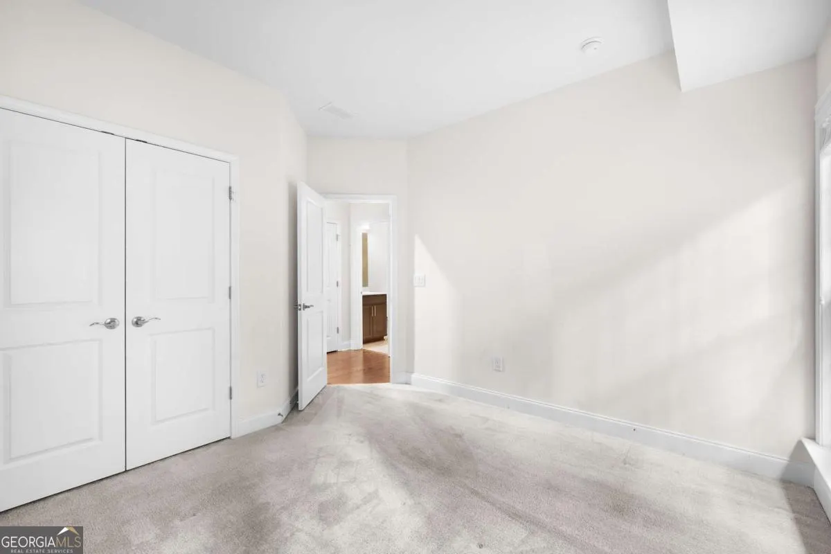 2166 Rock Creek Park