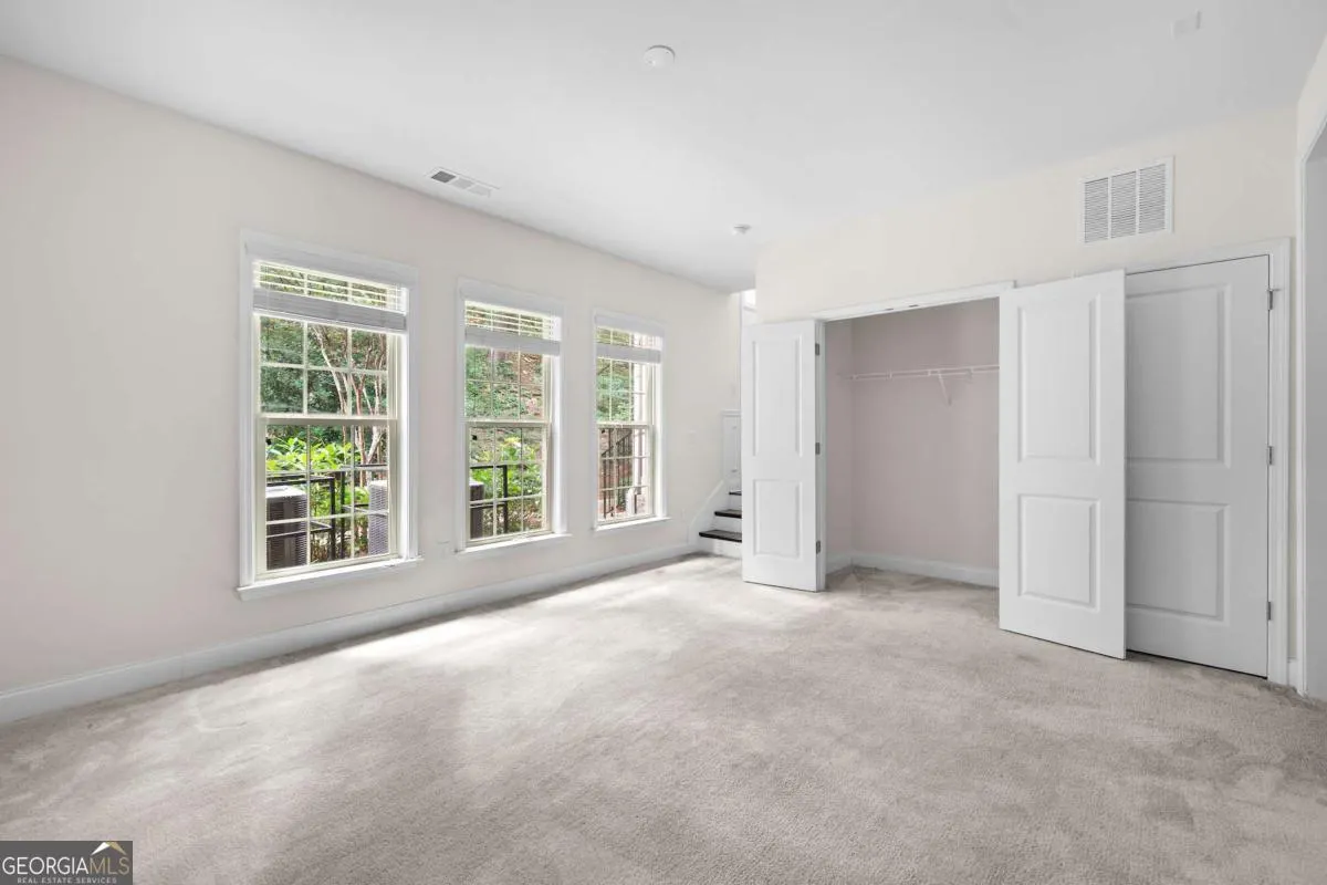 2166 Rock Creek Park