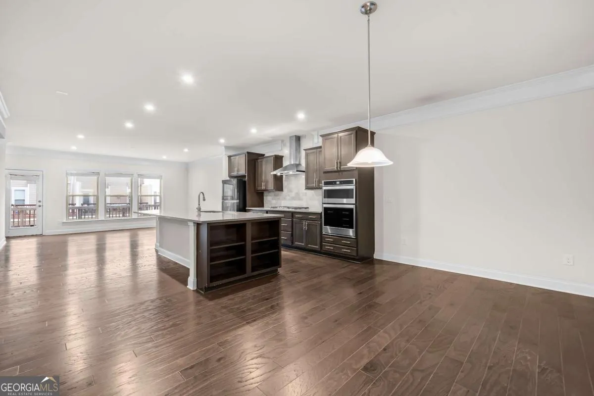 2166 Rock Creek Park
