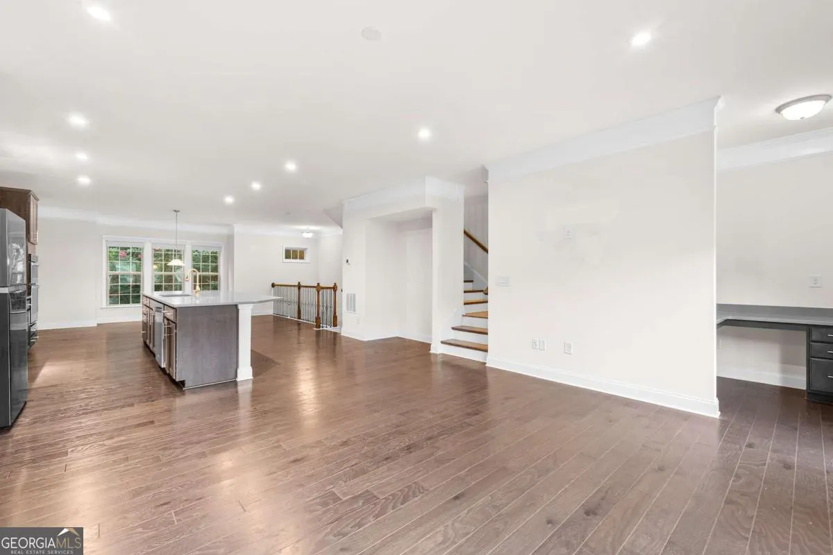 2166 Rock Creek Park