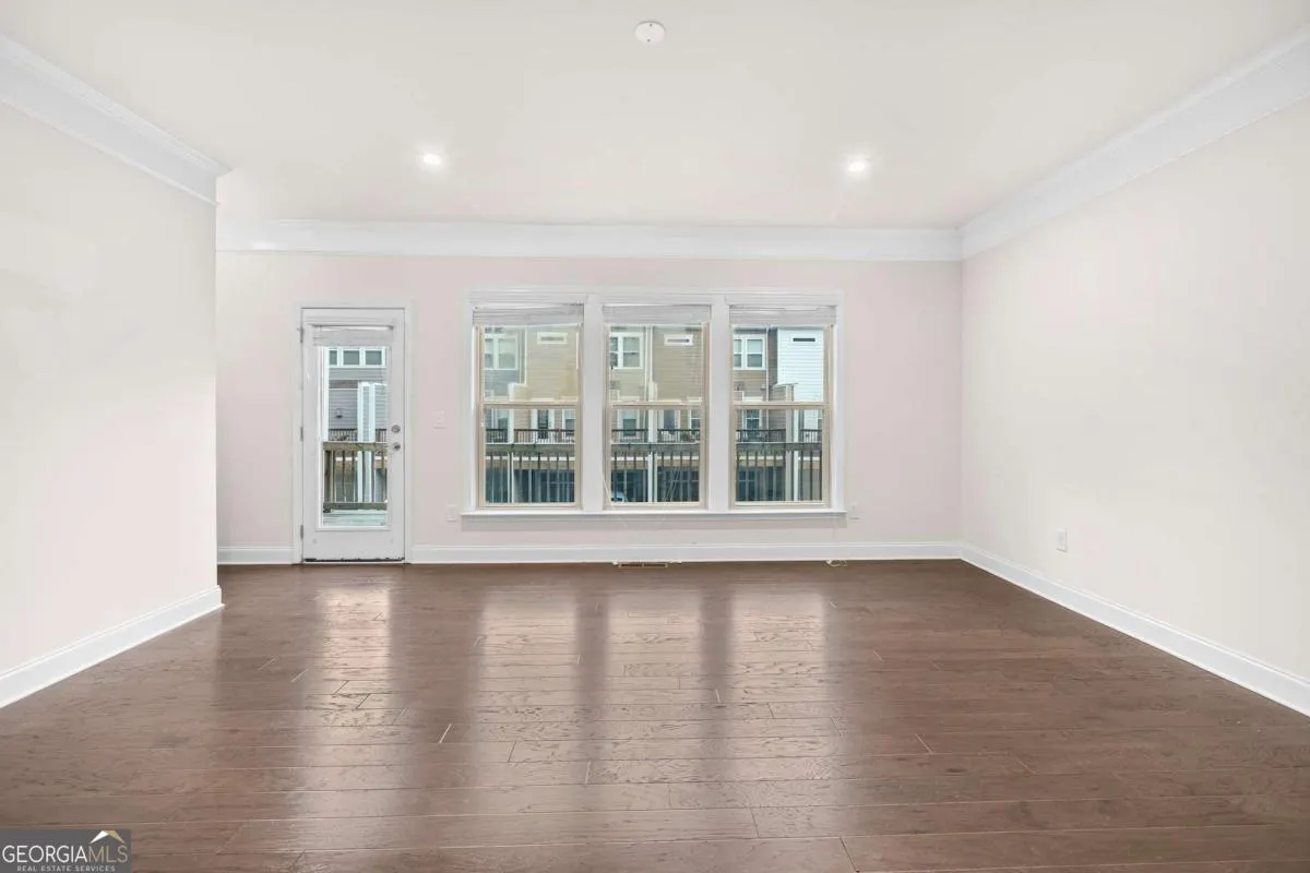 2166 Rock Creek Park