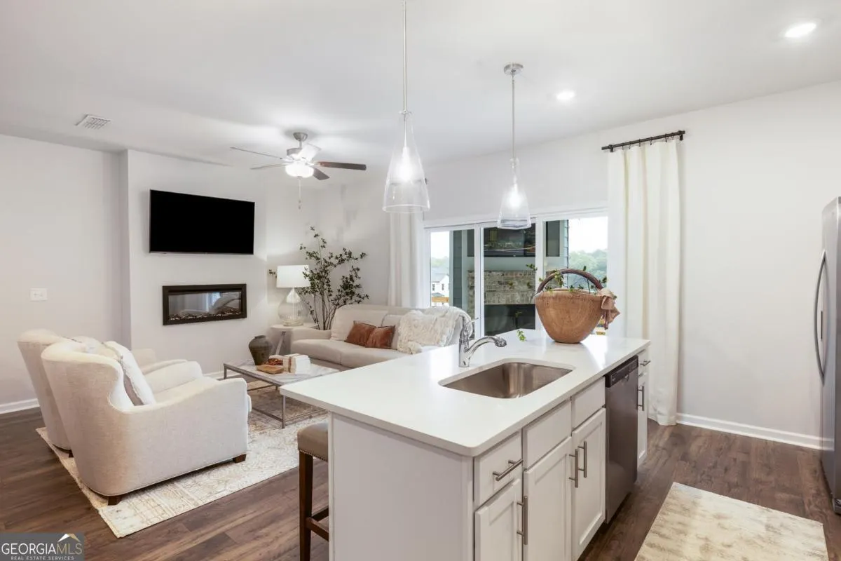94 214 Seward Street, #94