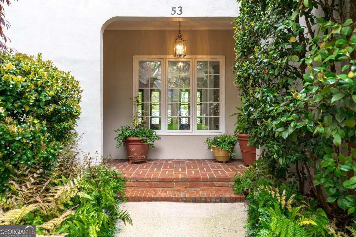 53 Paces West Drive