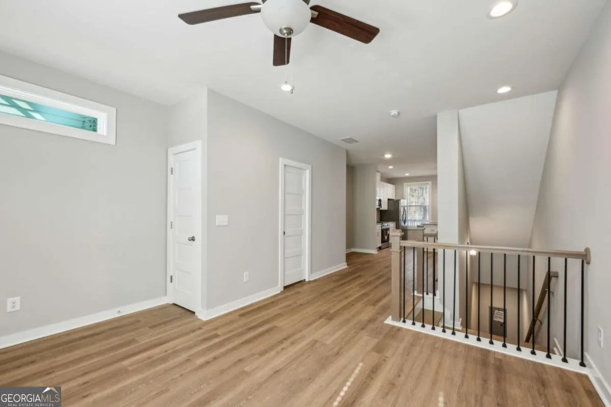 401 1095 Tucker Avenue, #401