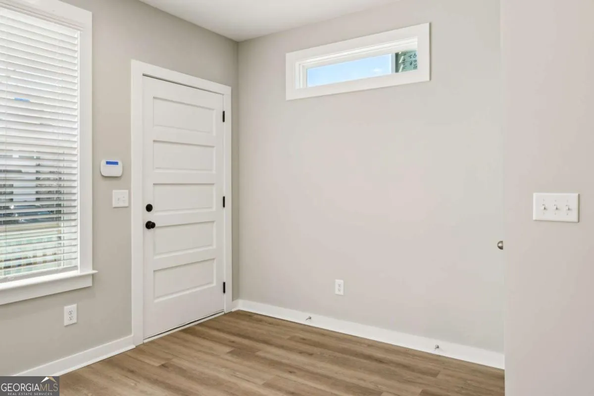 401 1095 Tucker Avenue, #401