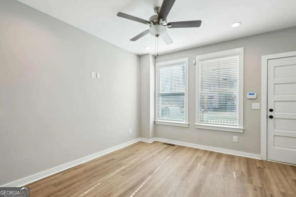 401 1095 Tucker Avenue, #401