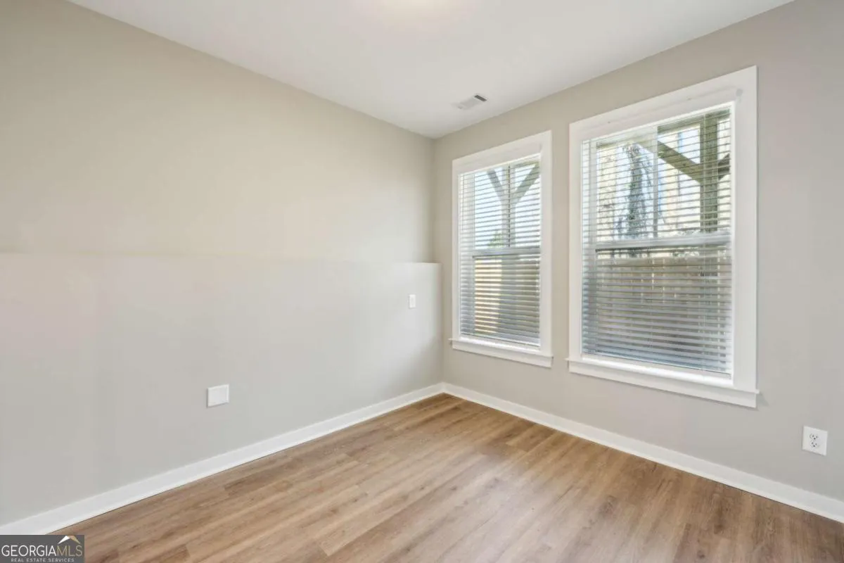 401 1095 Tucker Avenue, #401