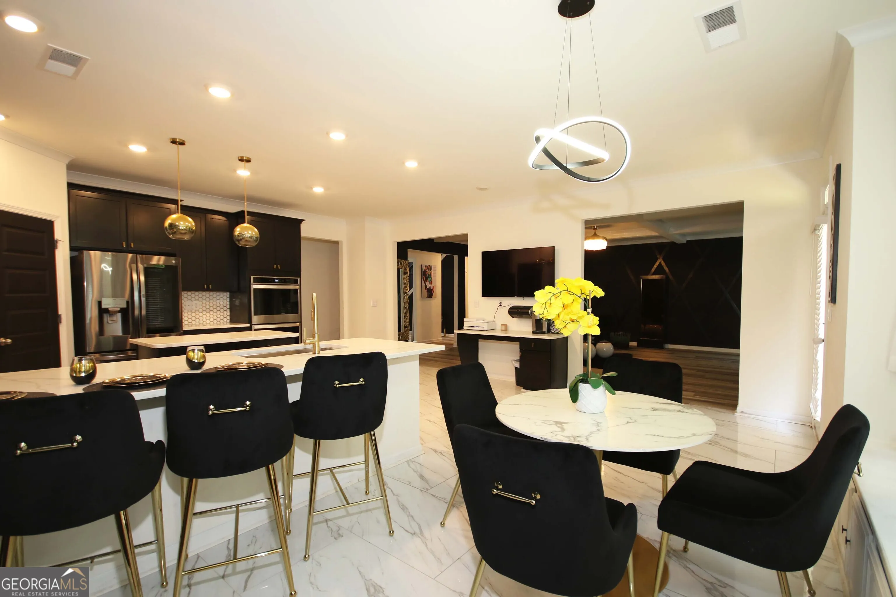 812 Graeme Drive