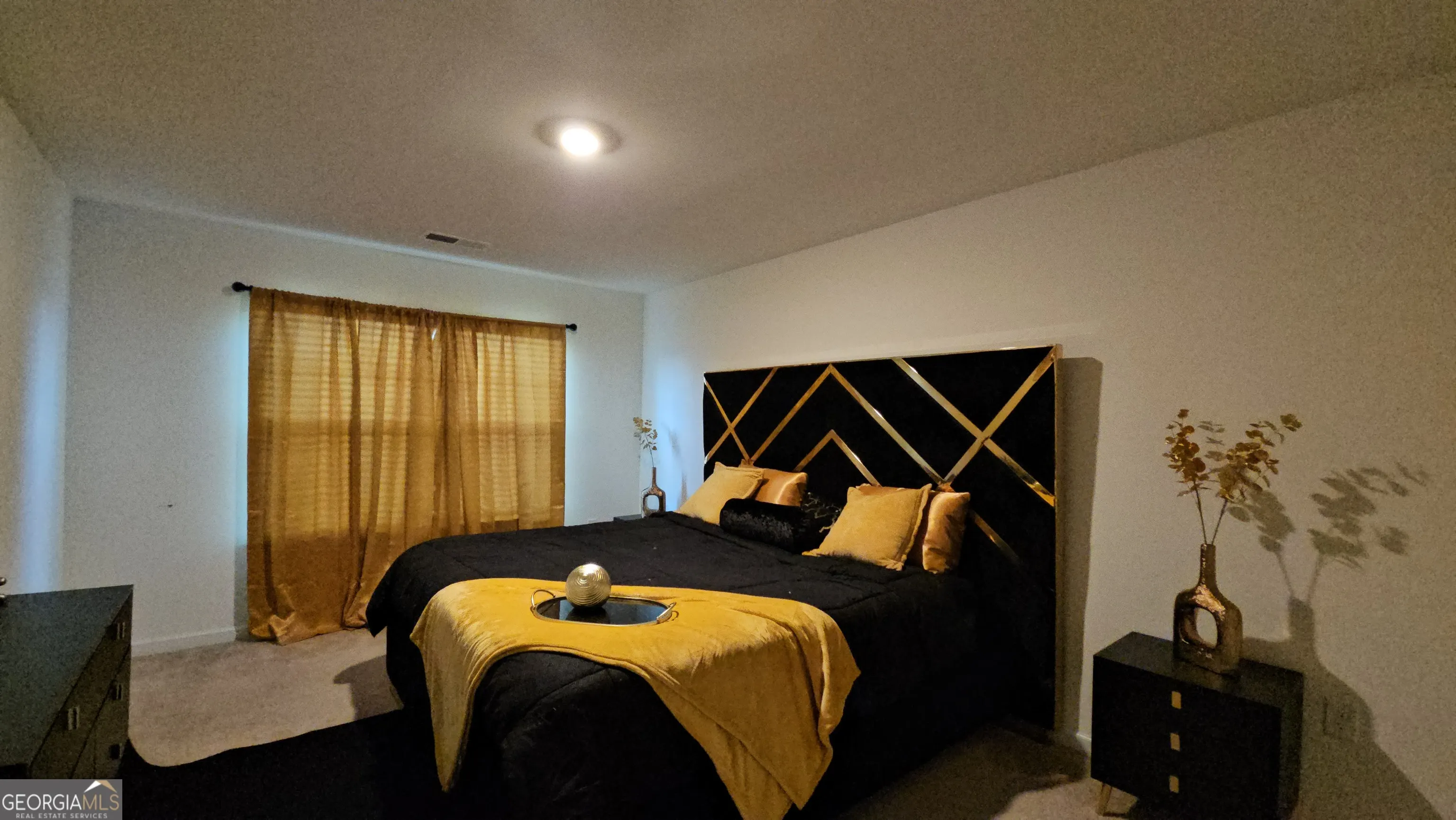 812 Graeme Drive