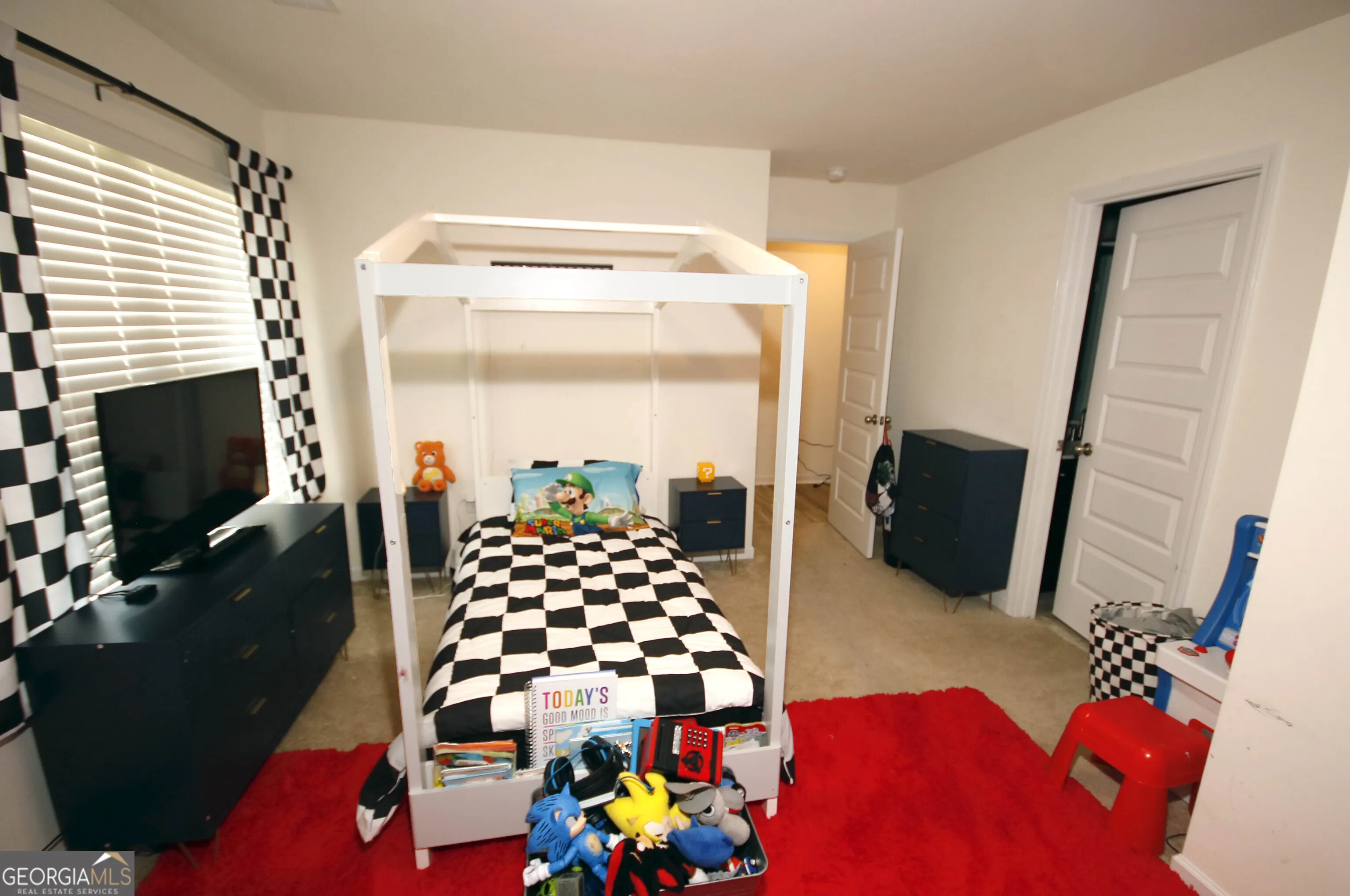 812 Graeme Drive