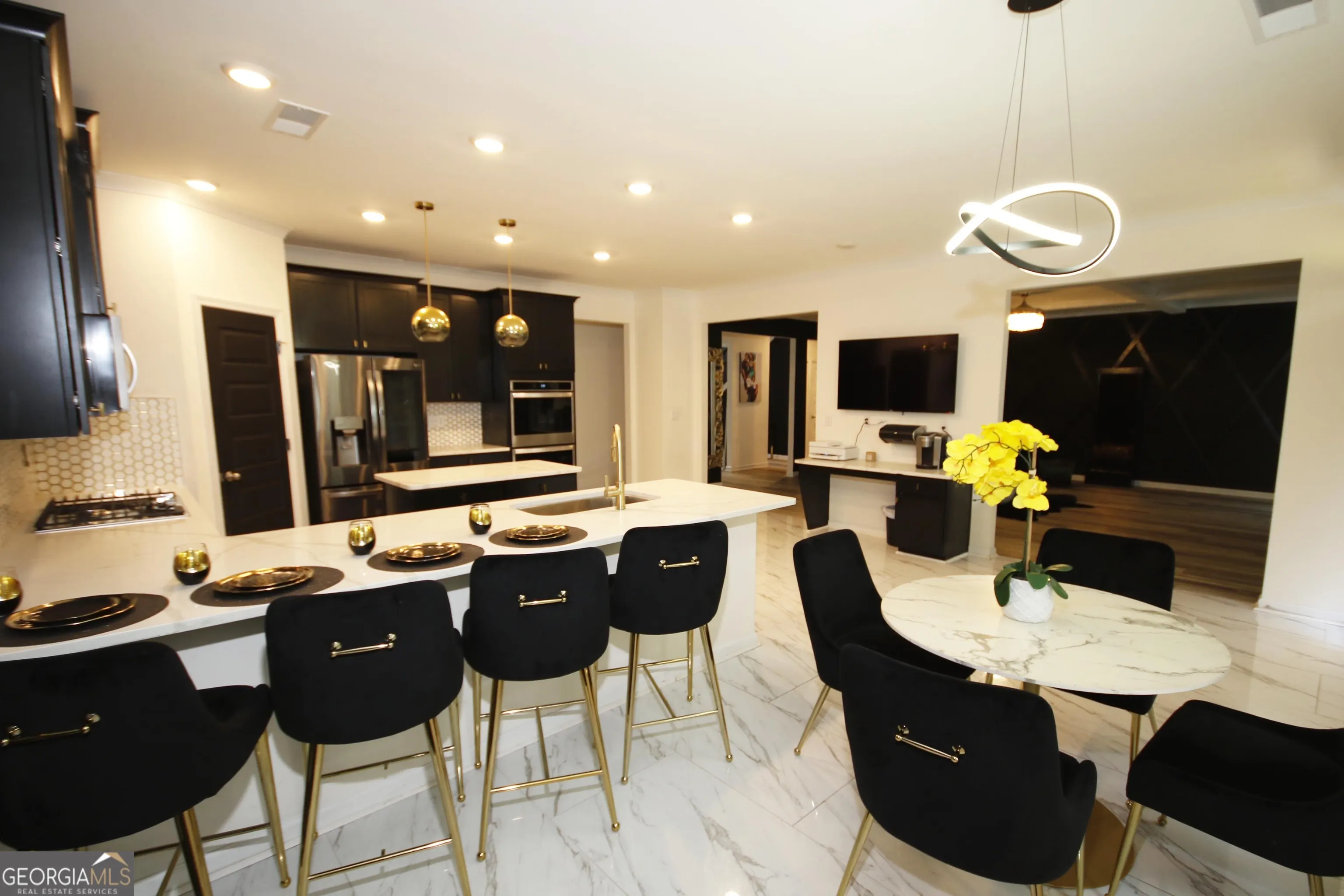 812 Graeme Drive