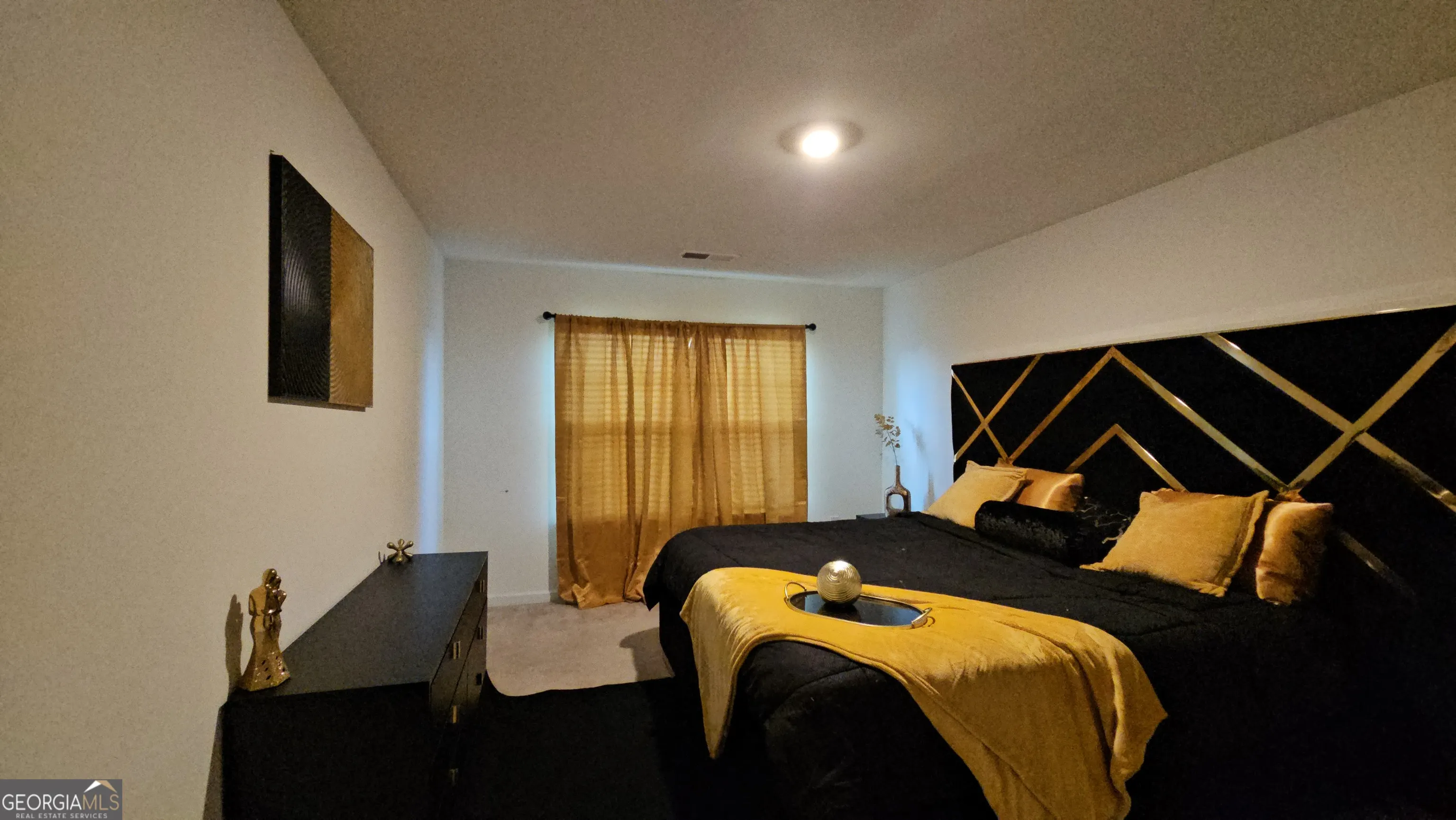 812 Graeme Drive
