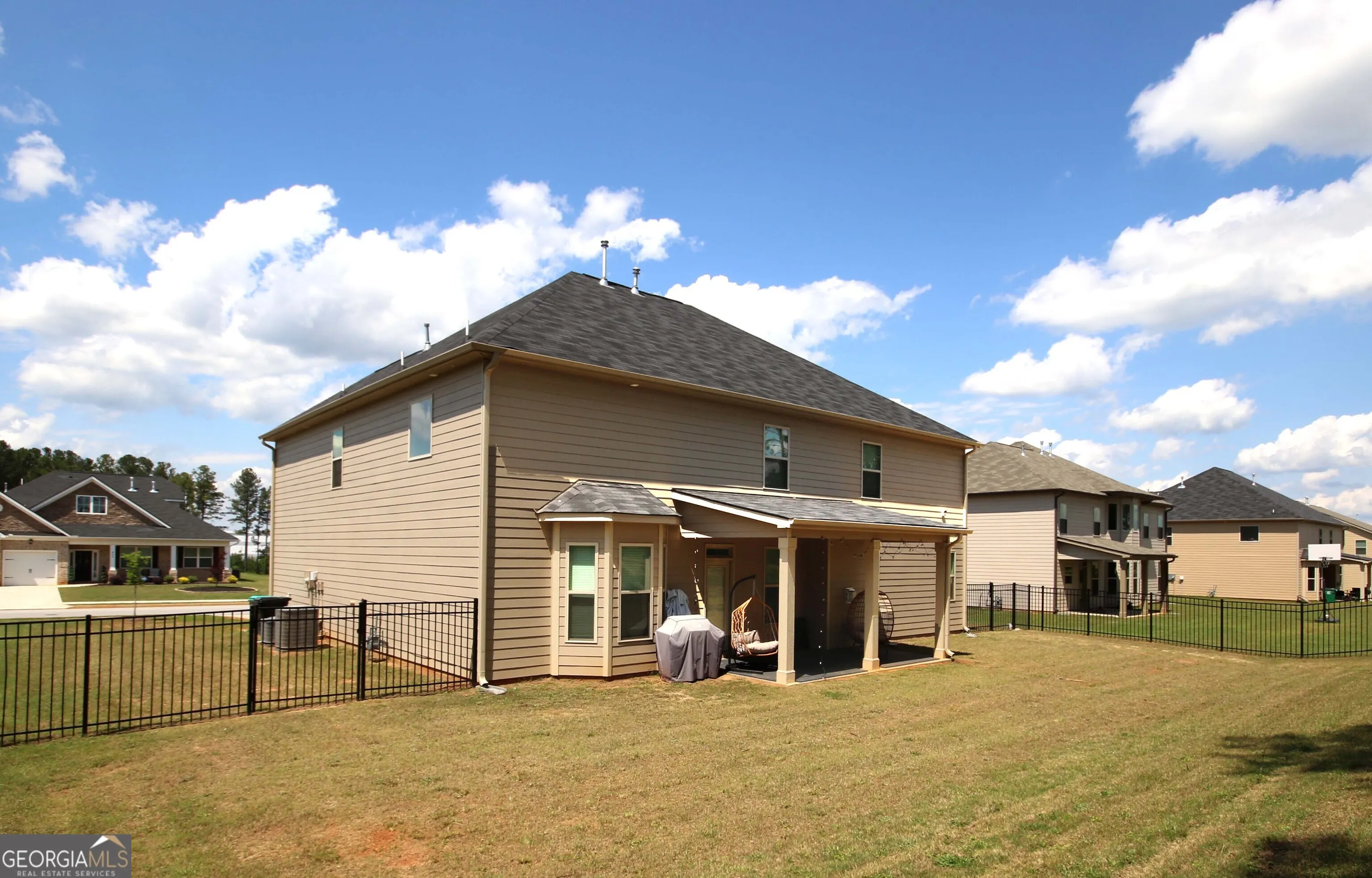 812 Graeme Drive