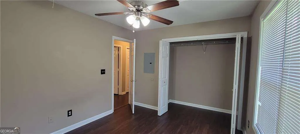 B 2325 Shady Grove Road, #B