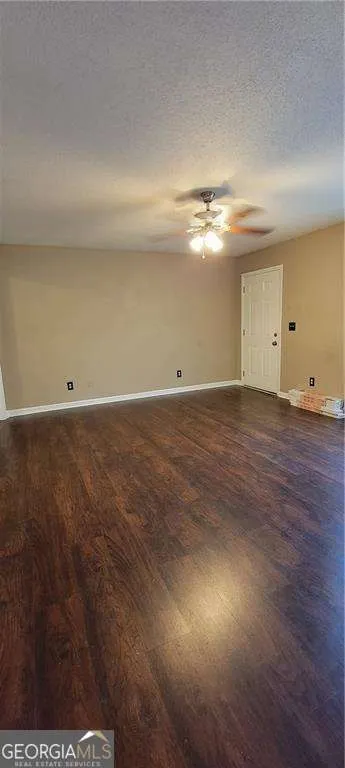 B 2325 Shady Grove Road, #B
