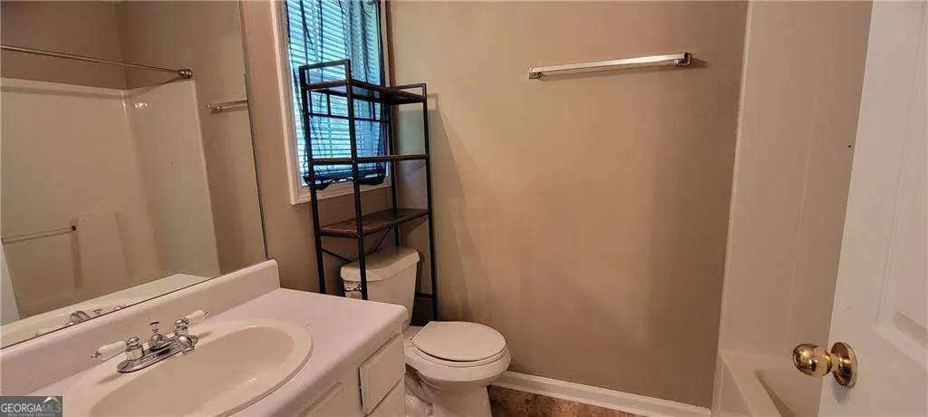B 2325 Shady Grove Road, #B