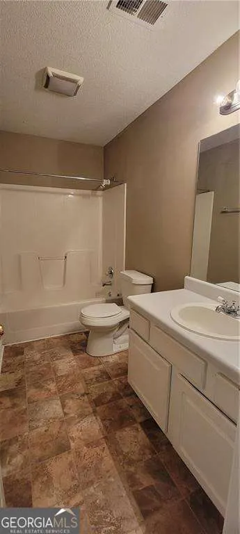 B 2325 Shady Grove Road, #B