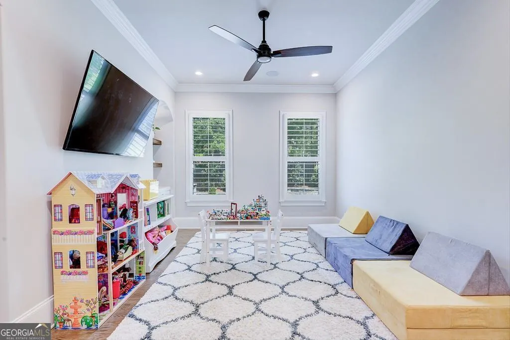 925 Sunny Meadows Lane