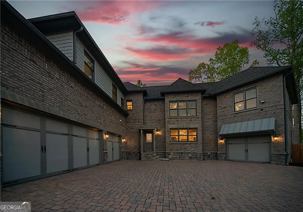 925 Sunny Meadows Lane