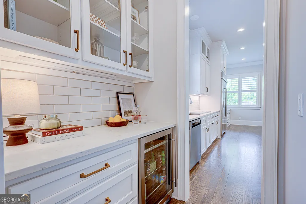 925 Sunny Meadows Lane