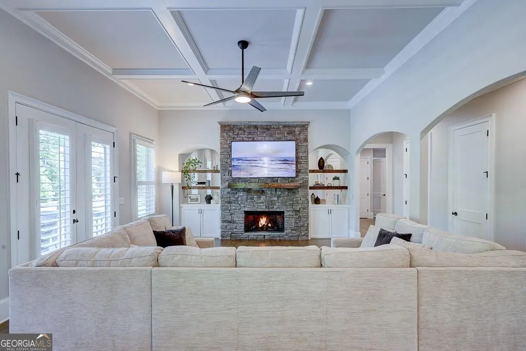 925 Sunny Meadows Lane