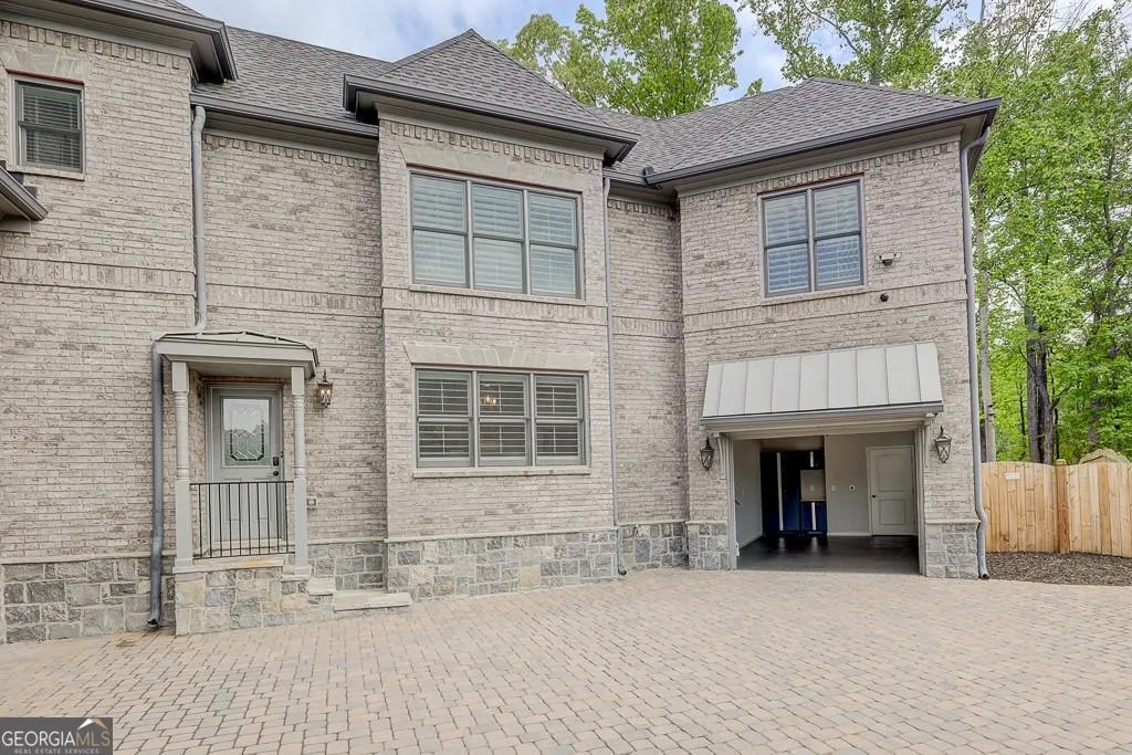 925 Sunny Meadows Lane