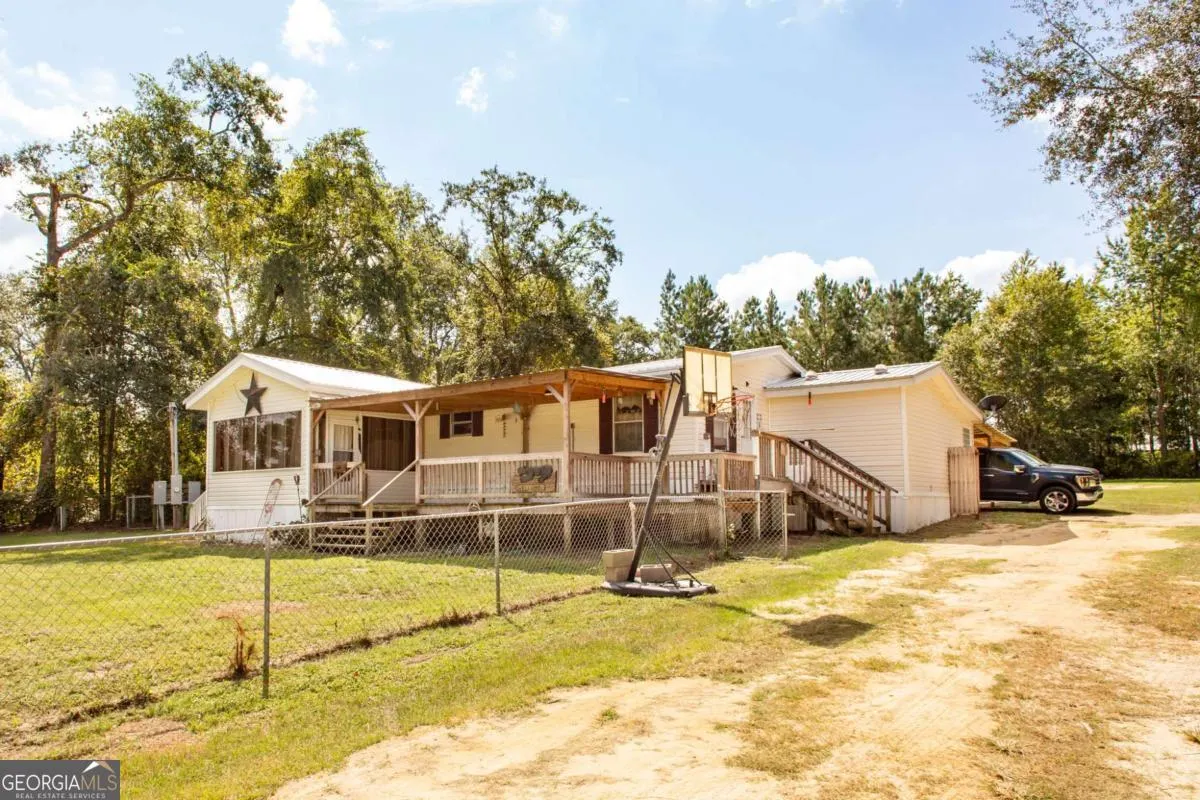 4535 Oakview Circle