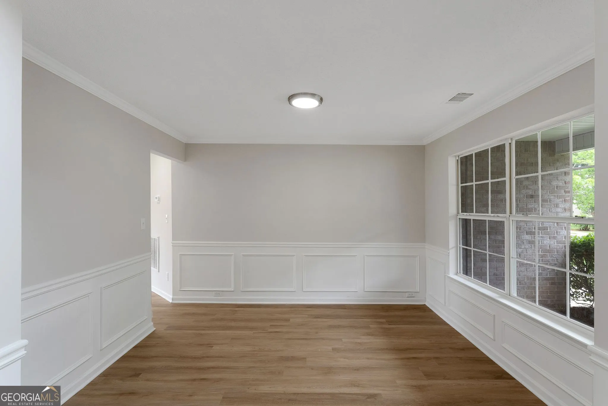907 Brisley Circle