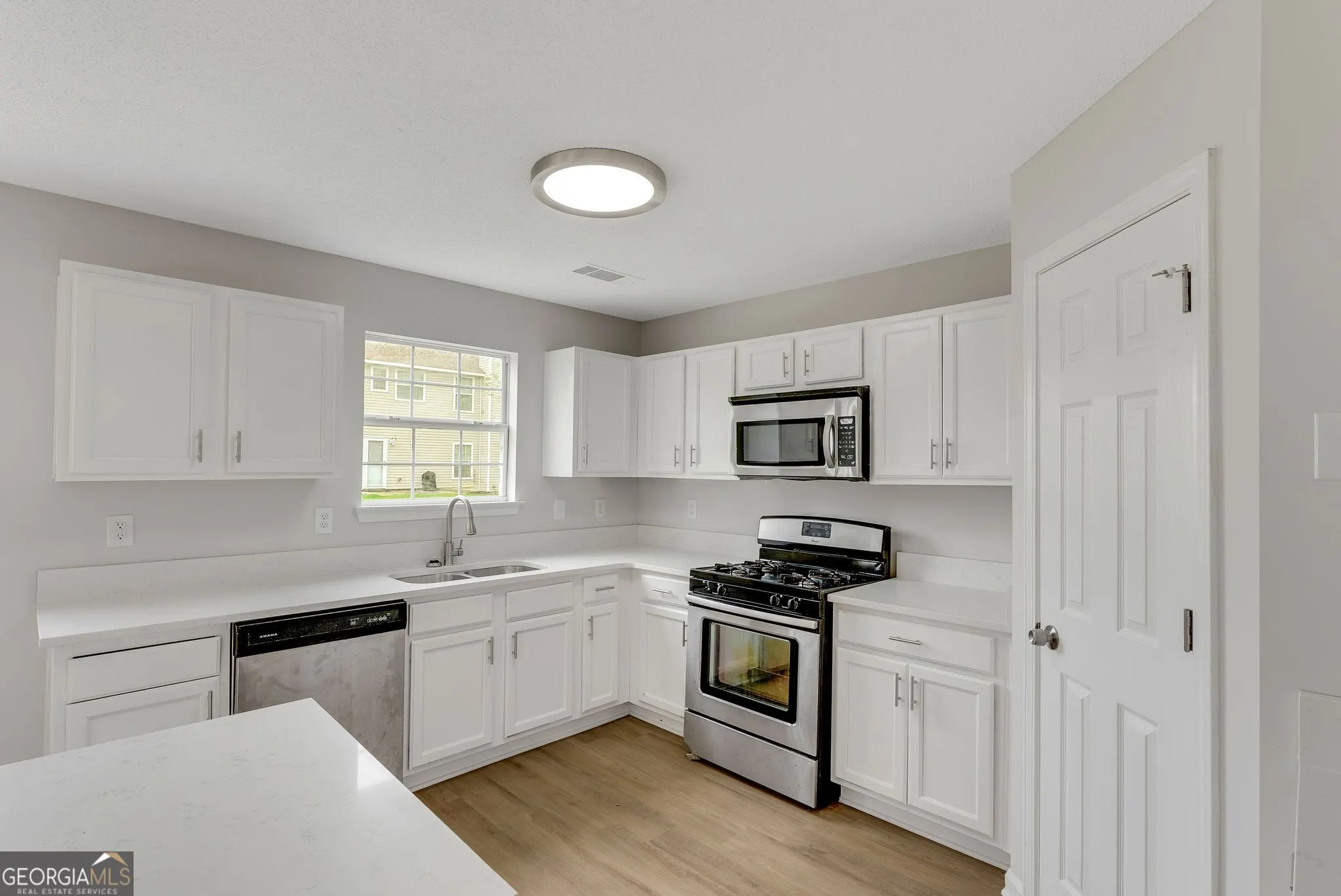 907 Brisley Circle