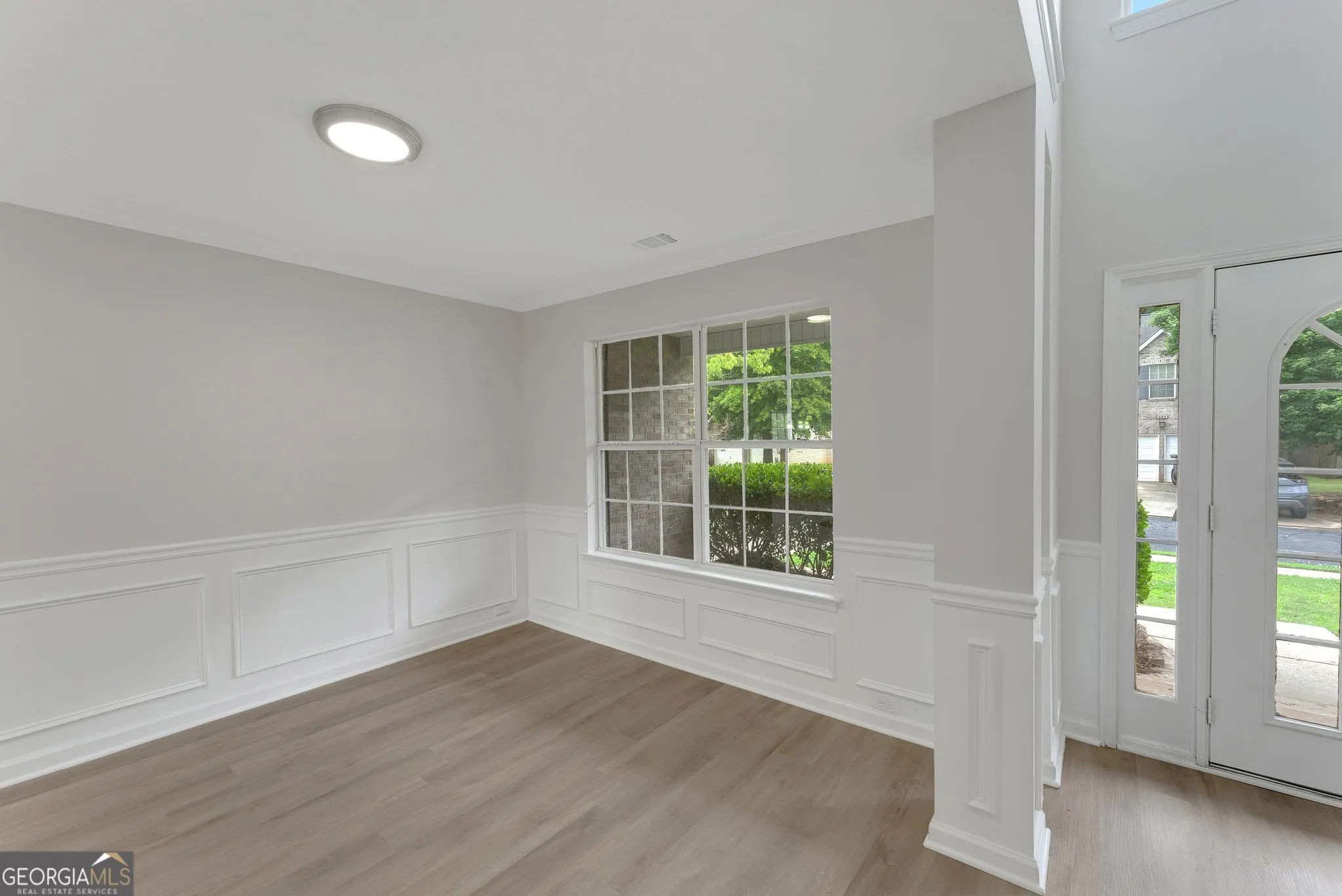 907 Brisley Circle