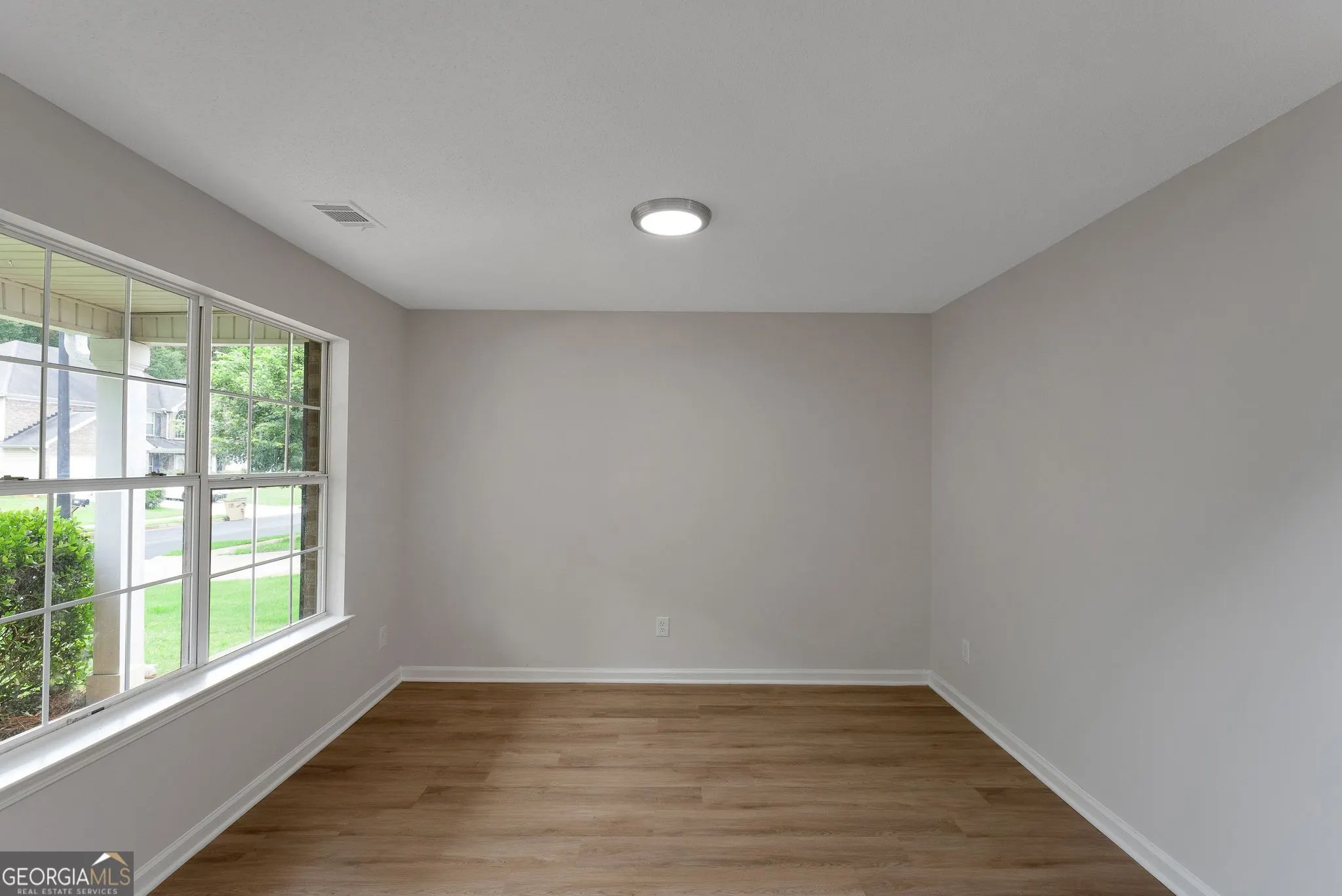907 Brisley Circle