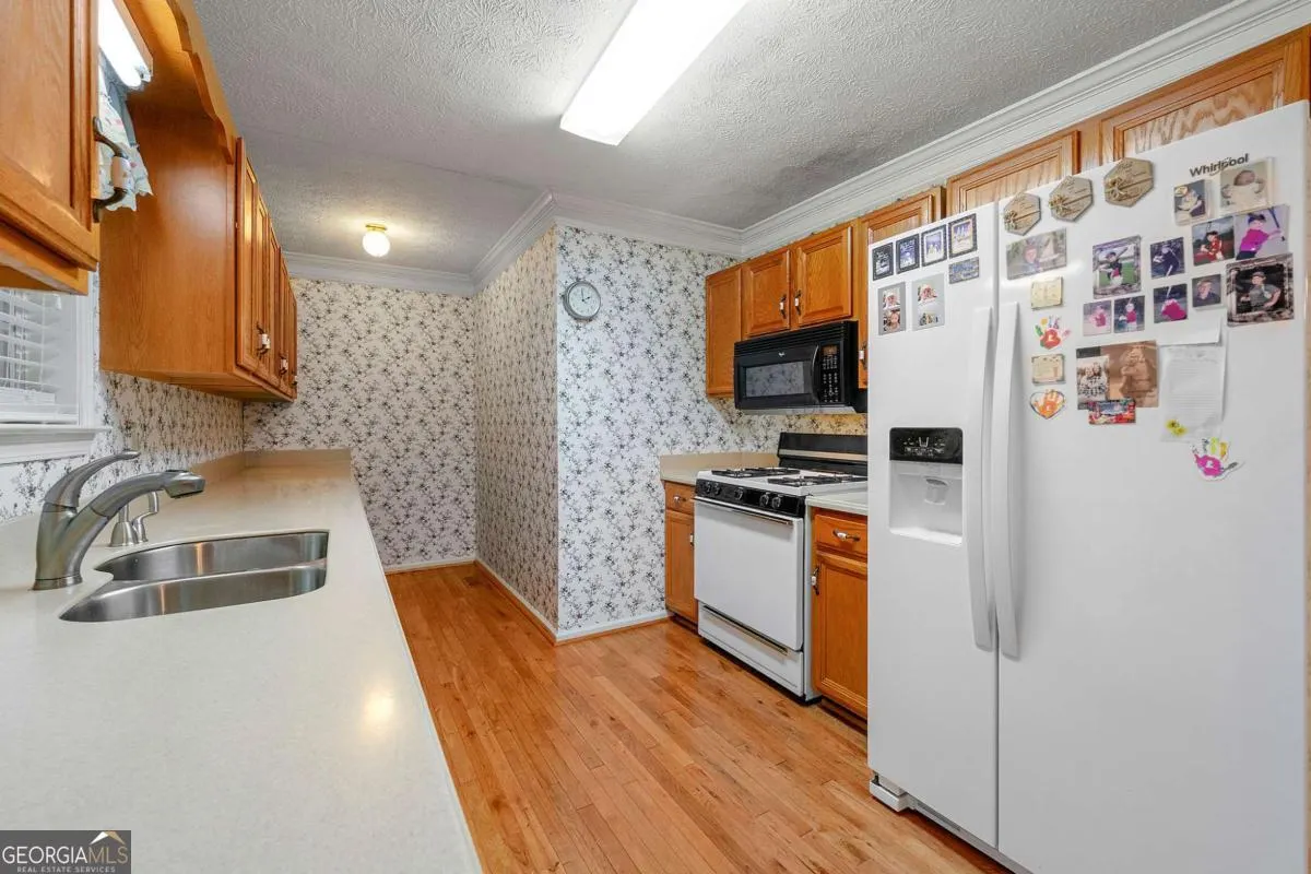 391 Hudson Circle