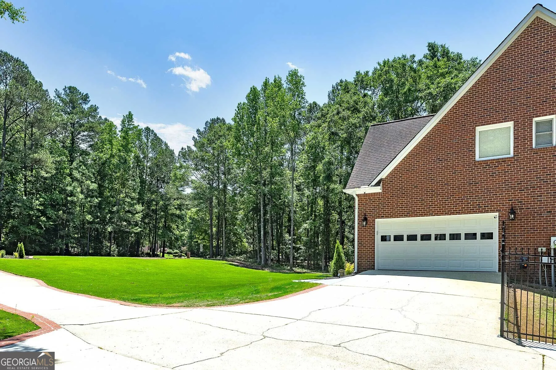 20 Allie Drive