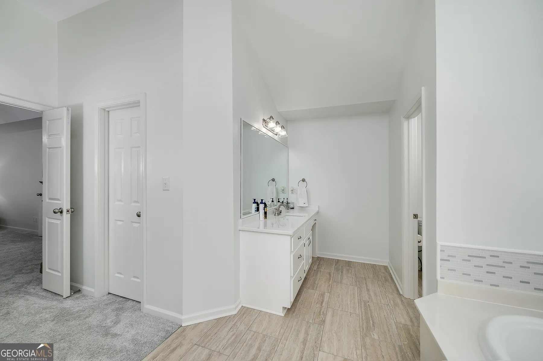 20 Allie Drive