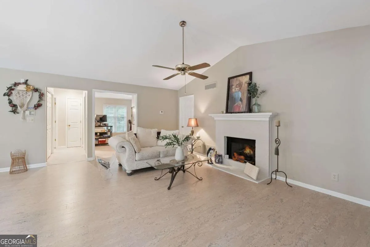 6530 6530 Deerings Lane, #6530
