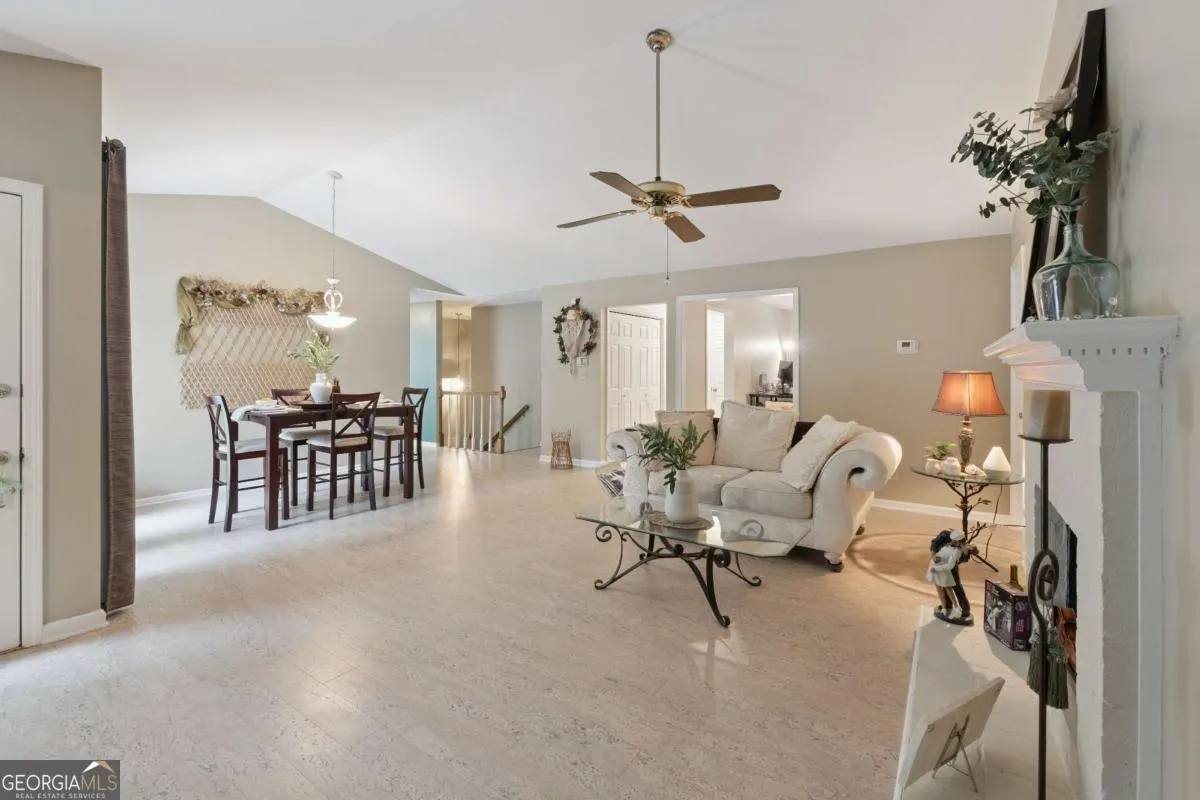 6530 6530 Deerings Lane, #6530