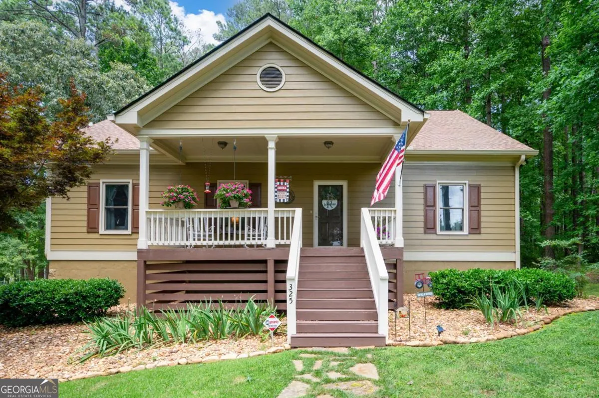 325 Harris Loop