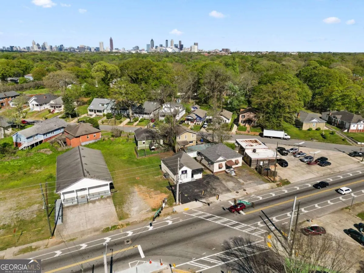 1583 Ralph David Abernathy Boulevard SW