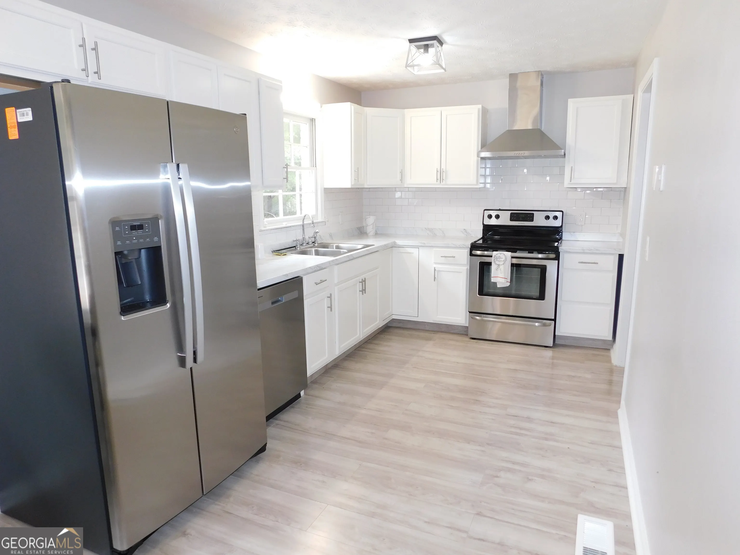 1229 Fairview Drive