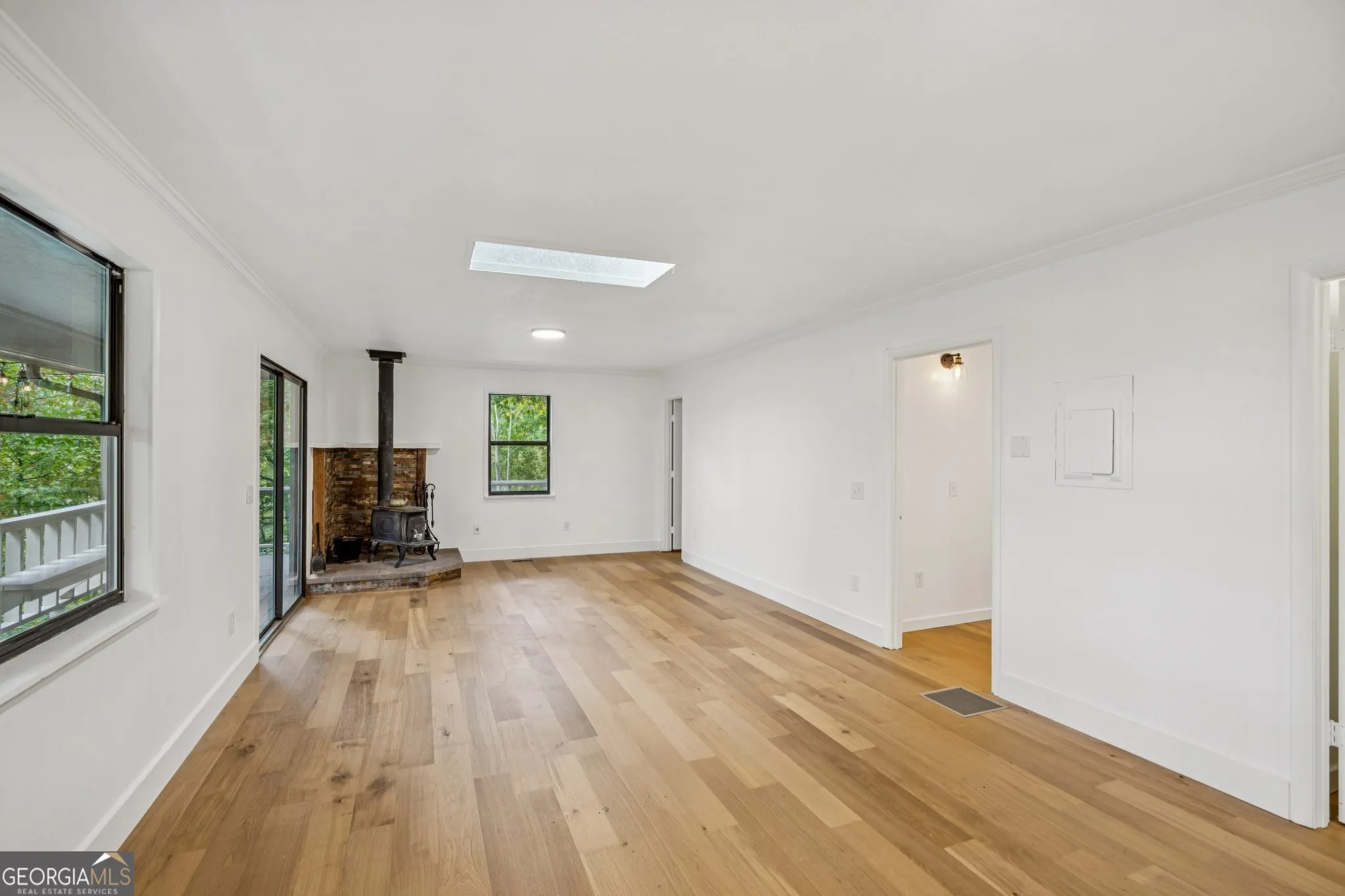 4113 White Oak Drive