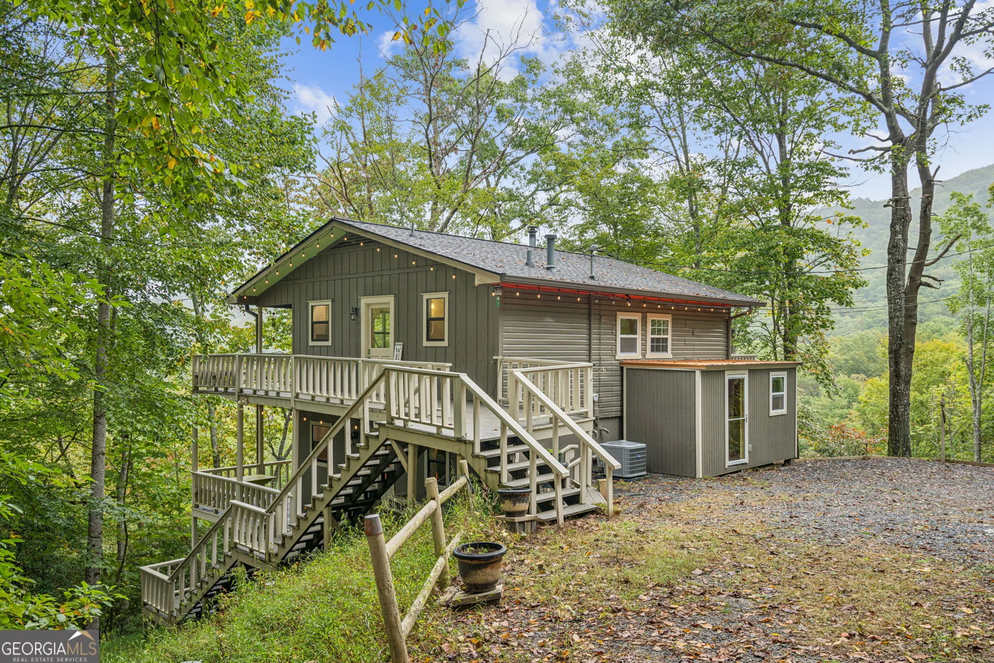 4113 White Oak Drive