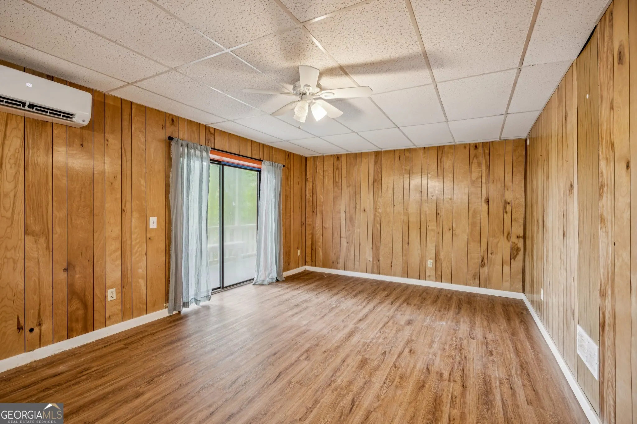 4113 White Oak Drive