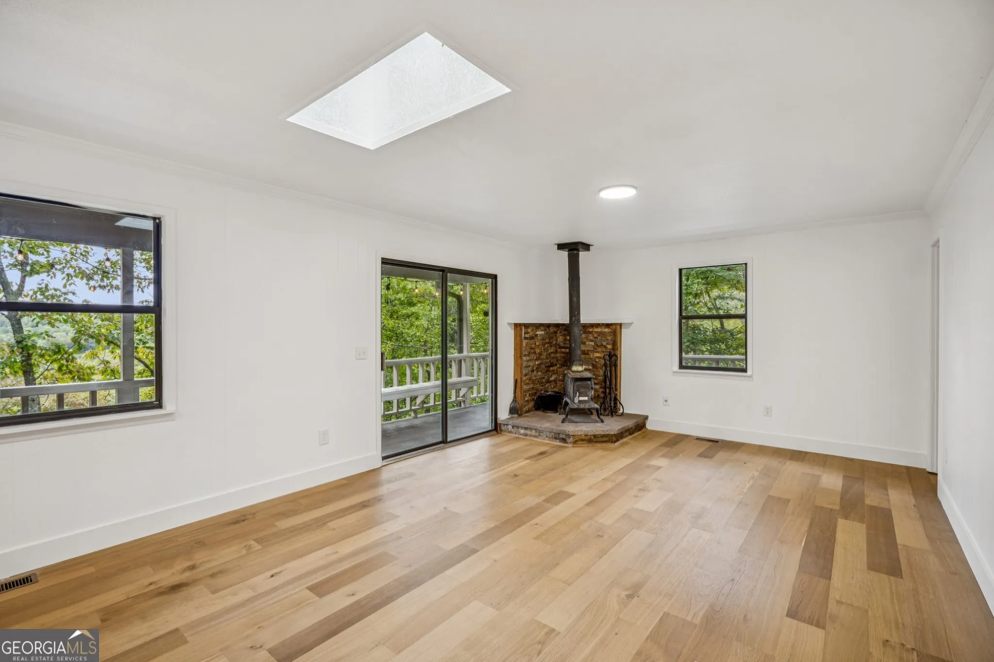 4113 White Oak Drive