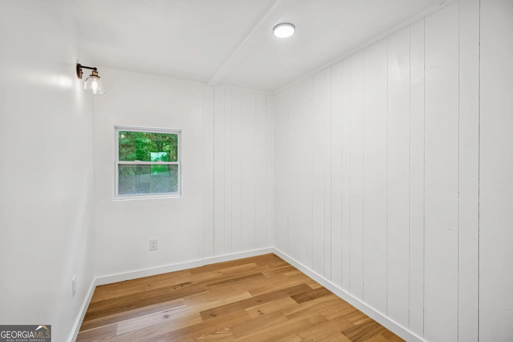 4113 White Oak Drive