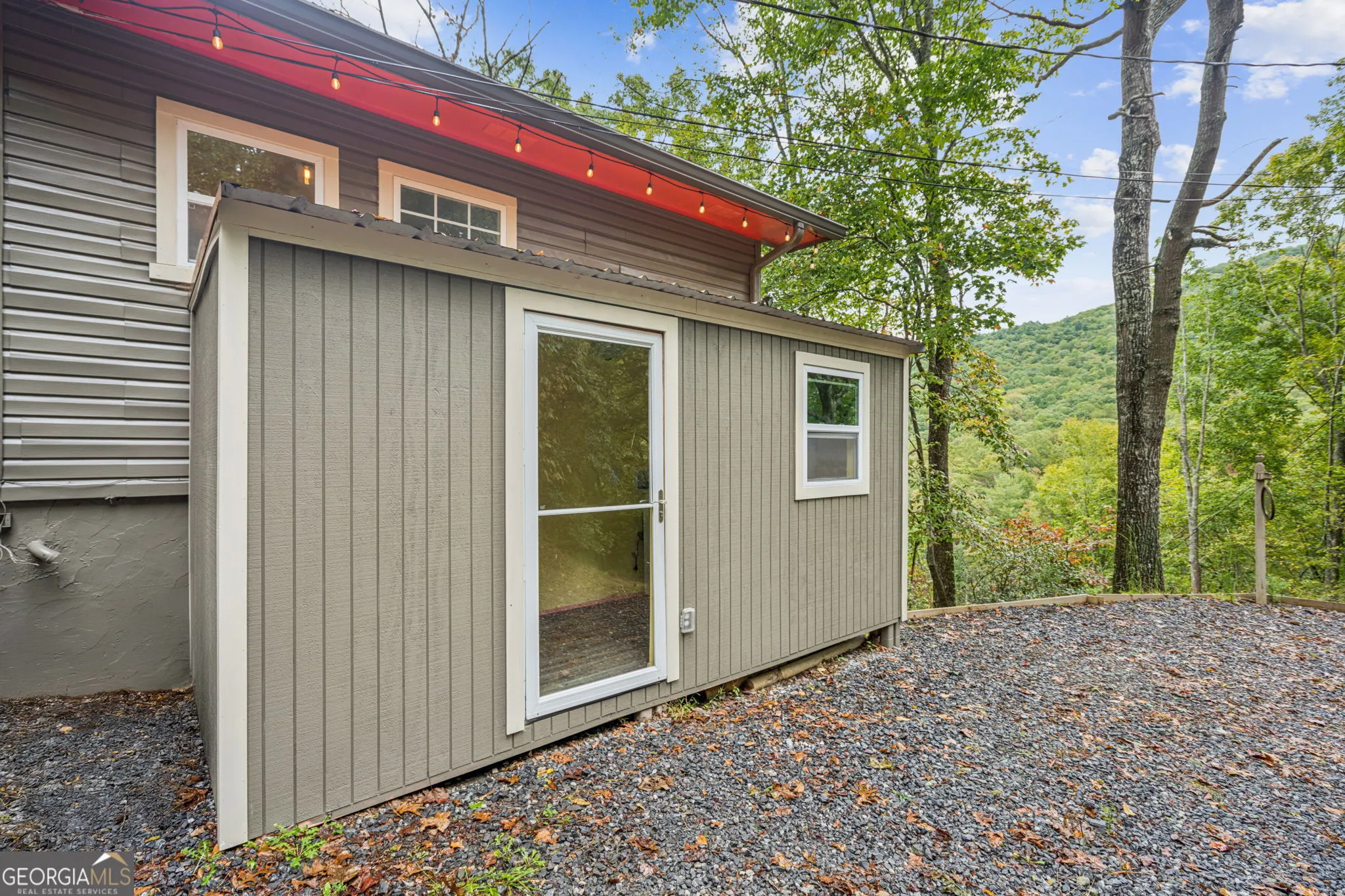 4113 White Oak Drive