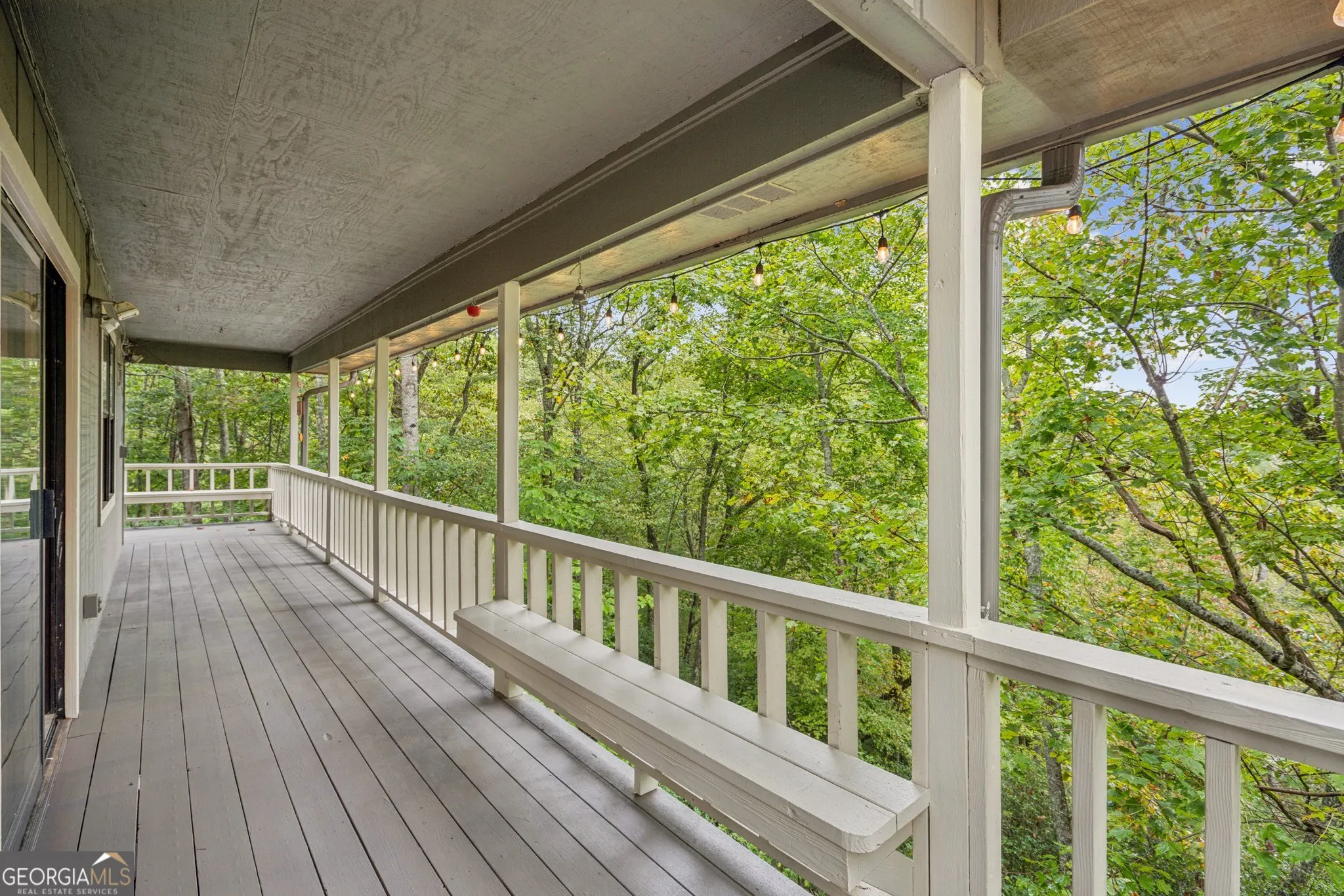 4113 White Oak Drive