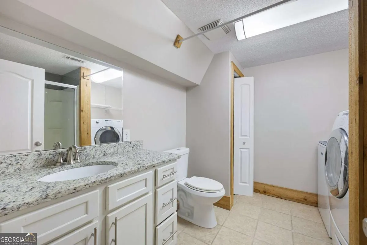 3027 Timberline Road